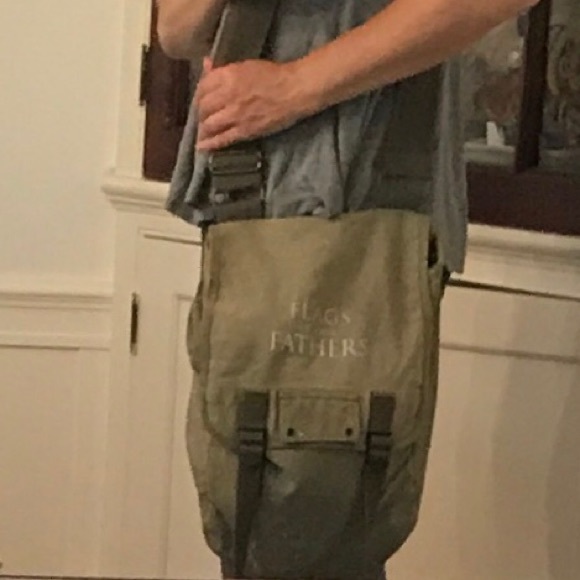 FLAGS OF OUR FATHERS messenger bag cast gi… - Picture 3 of 5